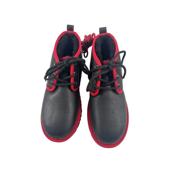 UGG Men’s Neumel Leather Shearling Low Chukka Ankle Boots (Black & red) Size 8 - Picture 2 of 12